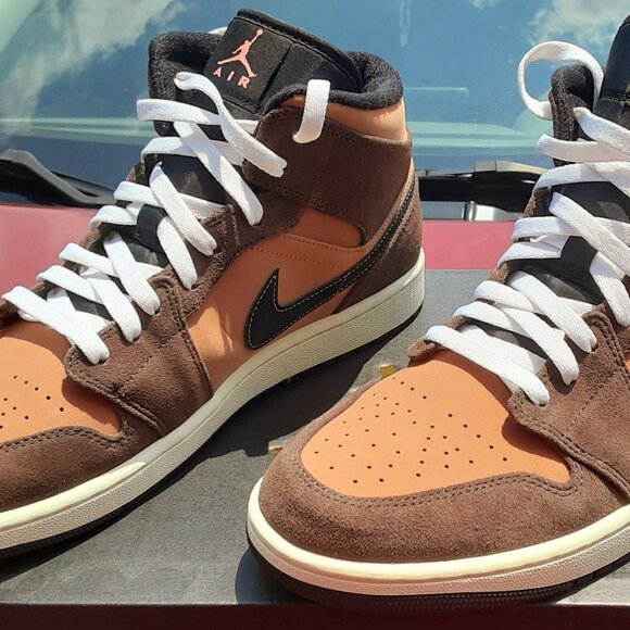 NIKE Jordan 1 Mid SE “Earth Tone/Dark Chocolate” – US Men’s Size 12 – Pre-Owned - Picture 4 of 12